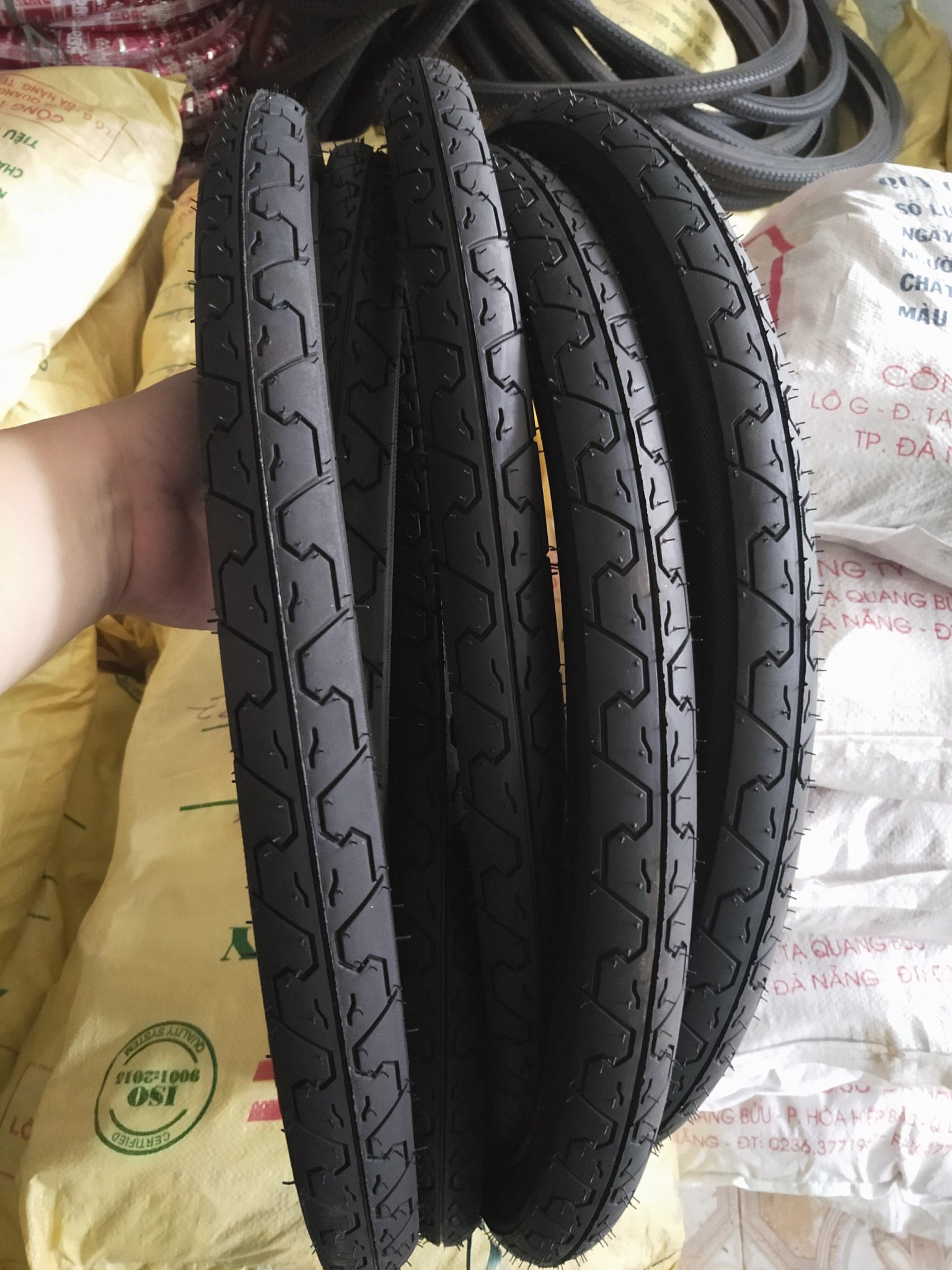 VỎ (LỐP) XE ĐẠP DRC 380 (16 1.75)