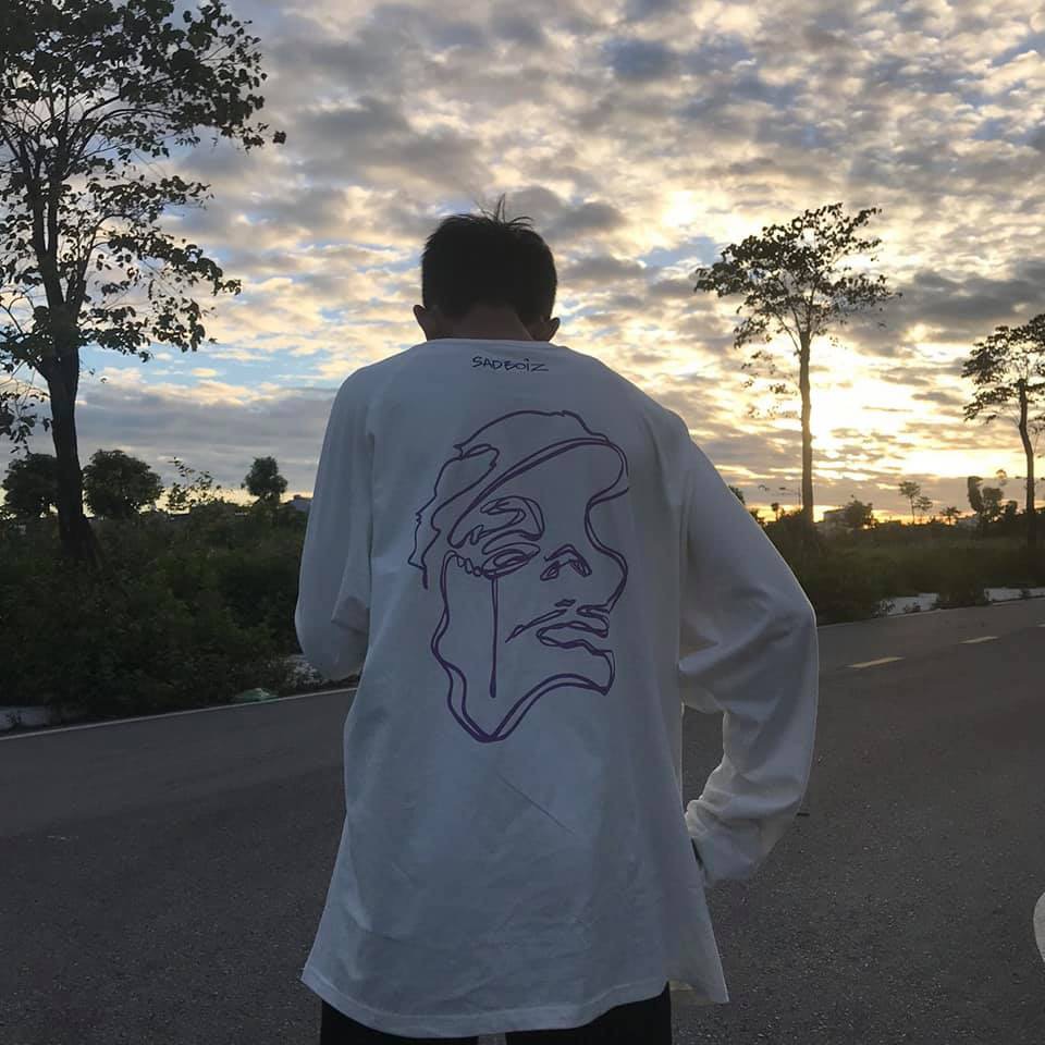 Áo thun tay dài form rộng Sadboiz Story SADSTORY LONG SLEEVE , vải cotton co dãn tốt, có logo tem sadboiz, hình in bền và không dính - Áo thun tay dài oversize nam nữ AL108
