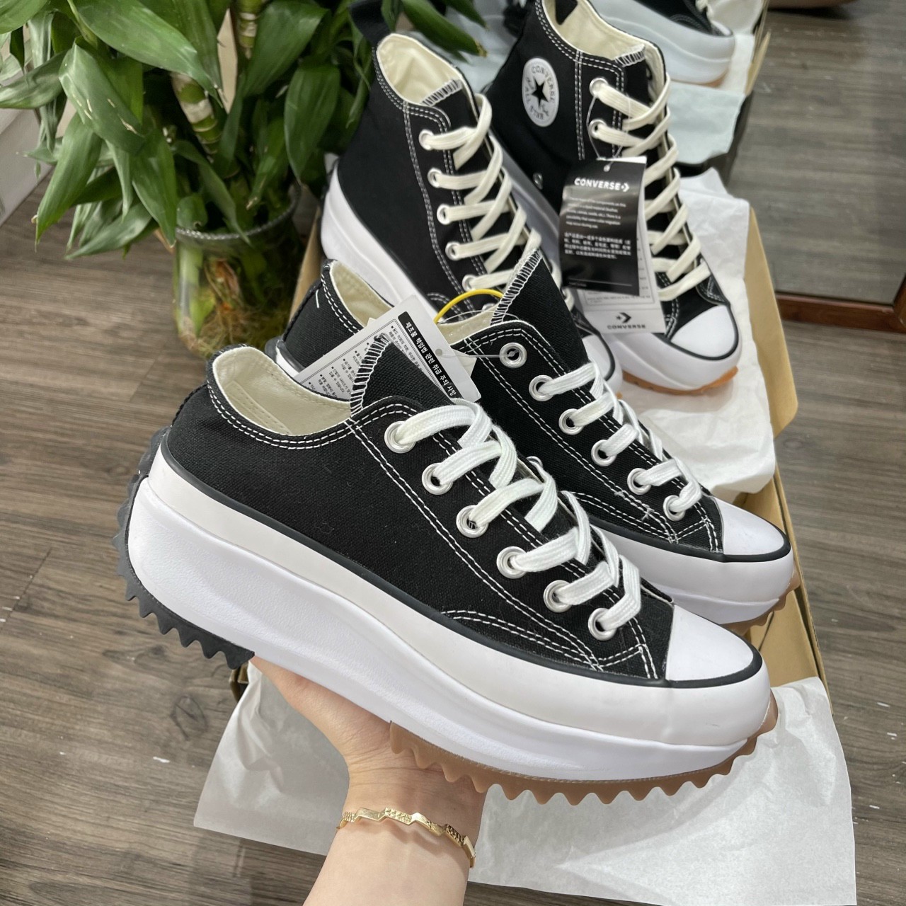 Giày Converse Run Star Hike Hi Low Black White Cổ Thấp  Full box