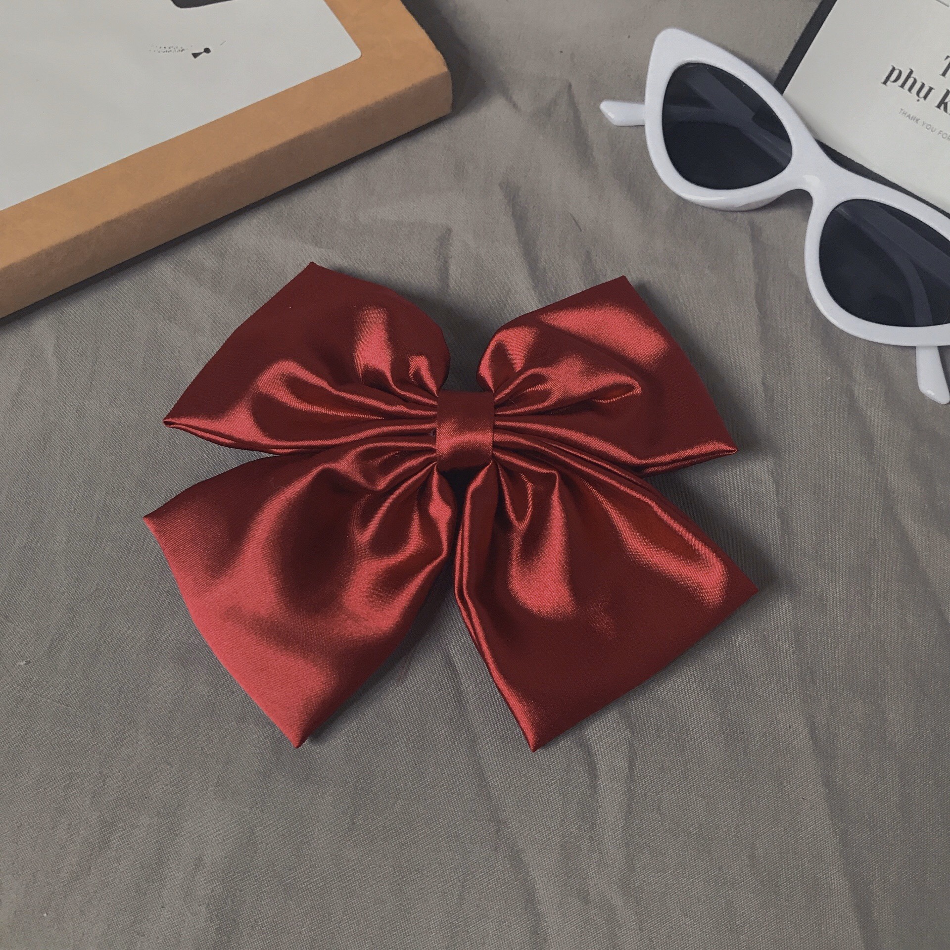 Nơ kẹp tóc lụa satin lolita bản to Monie