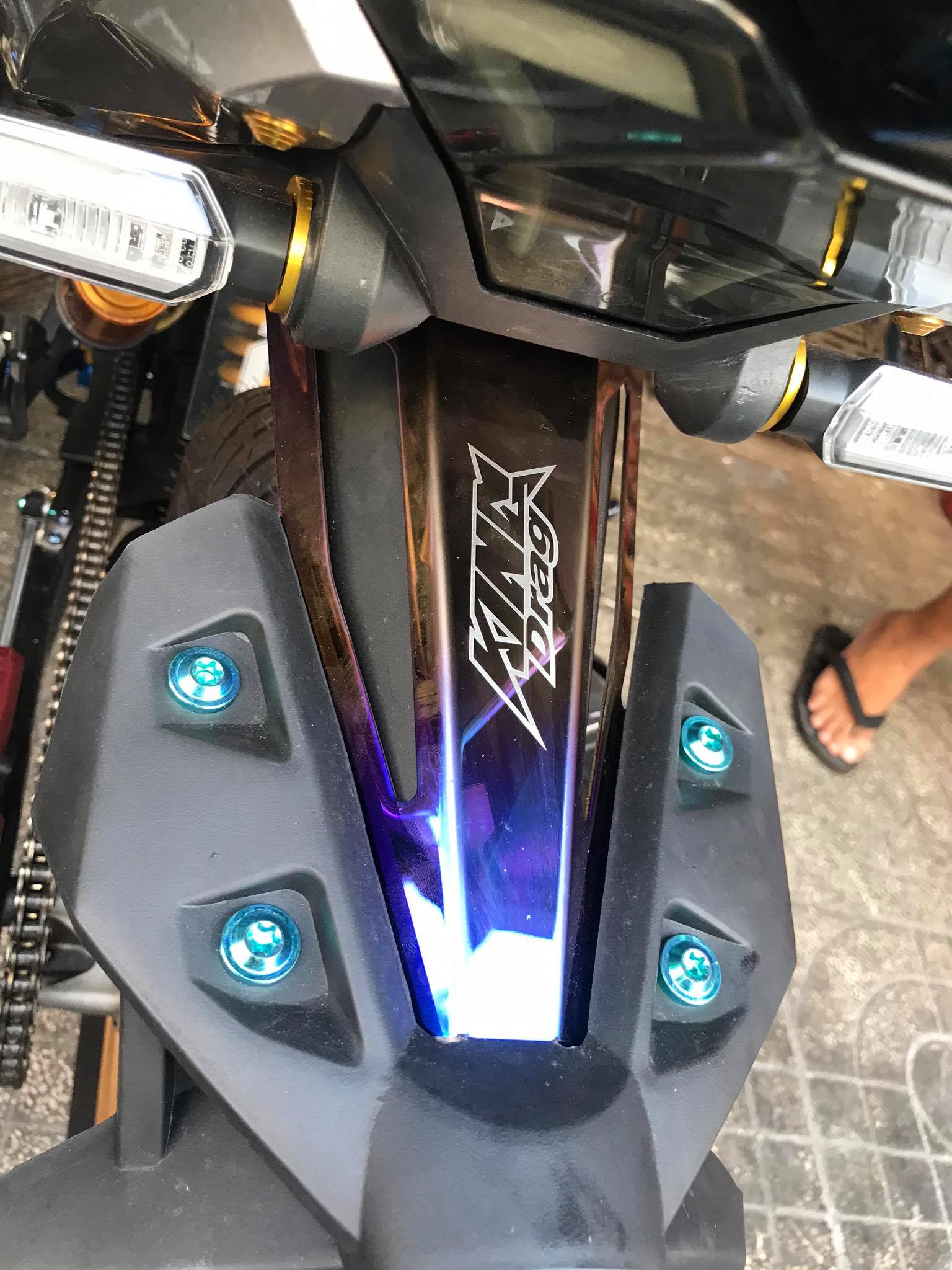 Dè nối trên phía sau cho ex150 titan