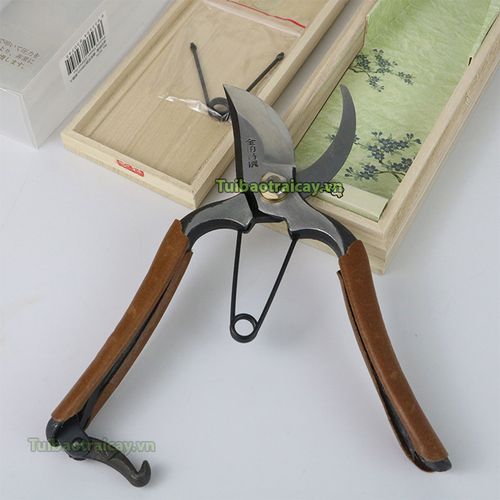 Kéo cắt cành Nhật Bản SK5 sắc bén - K57