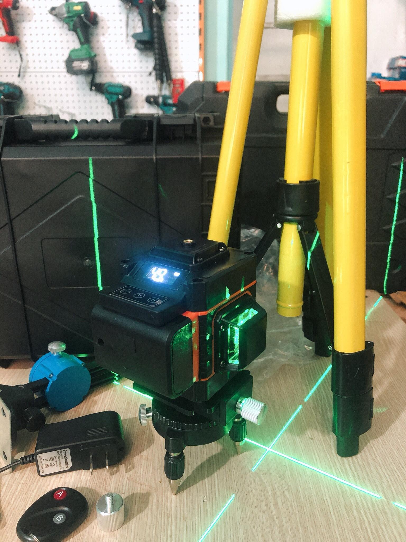 Máy cân bằng laser 12 tia xanh HITACHI