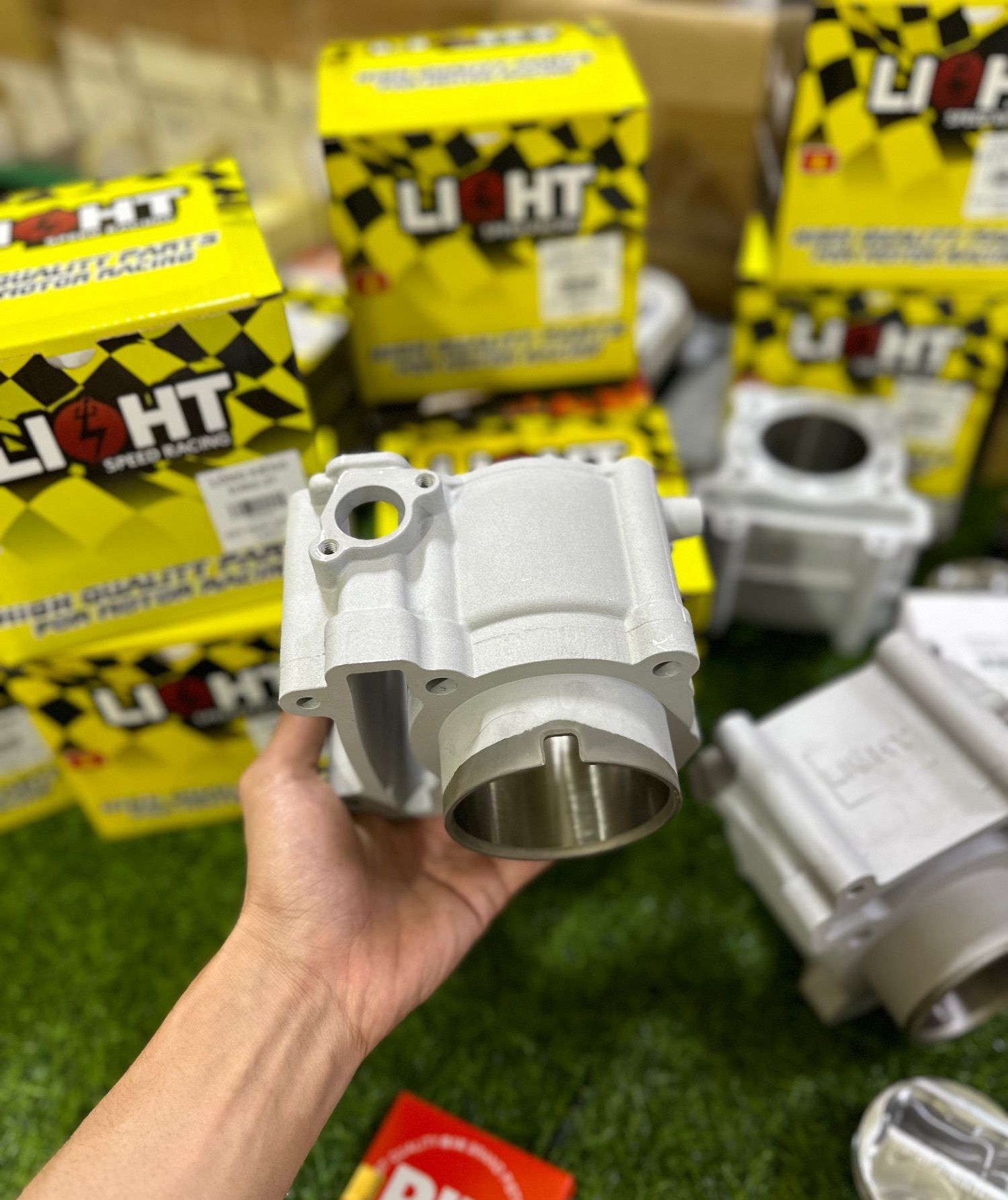 Lòng LIGHT size 62/65/72 thớt 14 chân 31 dành cho xe Ex135/150