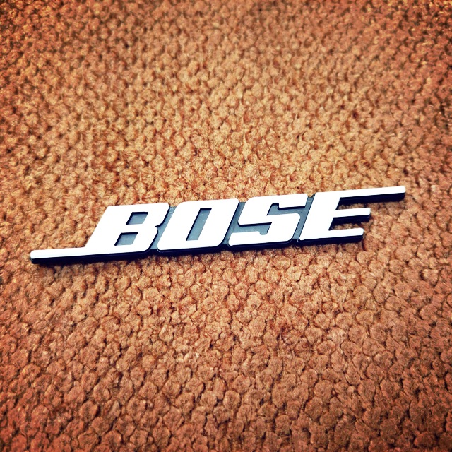 Tem loa Bose 502 nhựa cứng dán thùng loa ( giá 1 đôi )