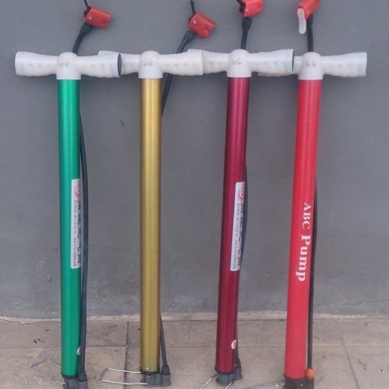 Bơm xe đạp xe máy bằng tay ống bơm Φ4x53cm màu ngẫu nhiên.