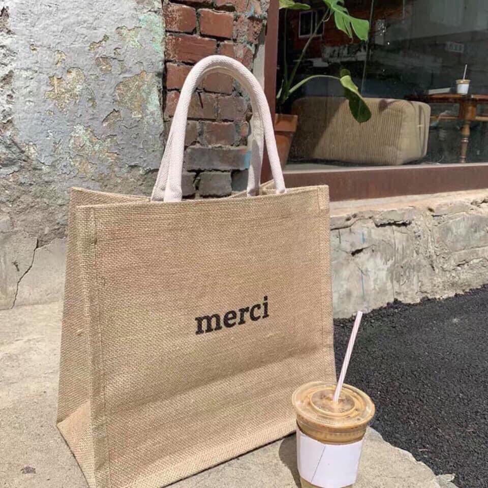 Túi cói đi biển MERCI siêu sang chảnh