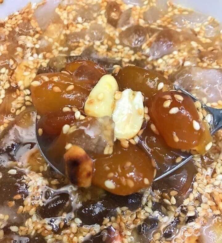 Me ngào hạt dẻo chùm ruột  ( hũ 900gr)