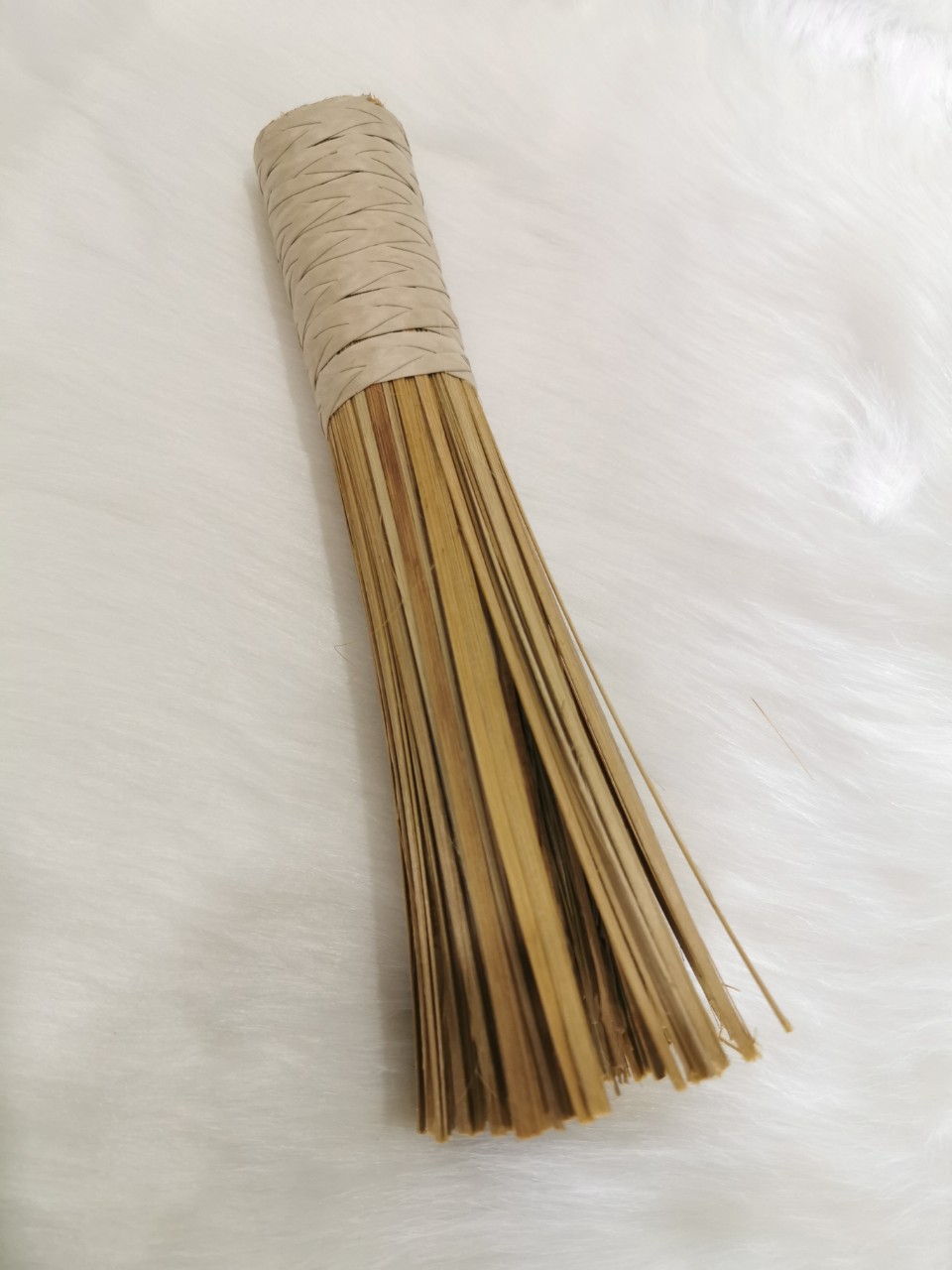 CHỔI TRE CỌ RỬA CHẢO SẮT