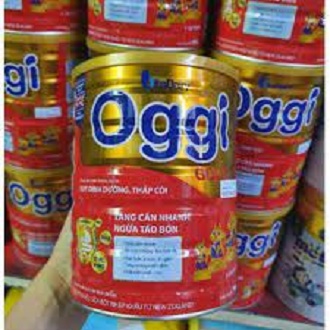 Sữa bột Vitadairy Oggi gold 900g dành cho trẻ thấp còi - date luôn mới.