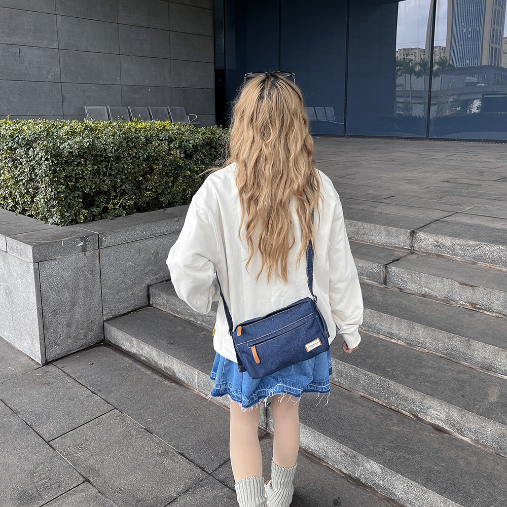 Túi đeo chéo Jeanie Crossbag