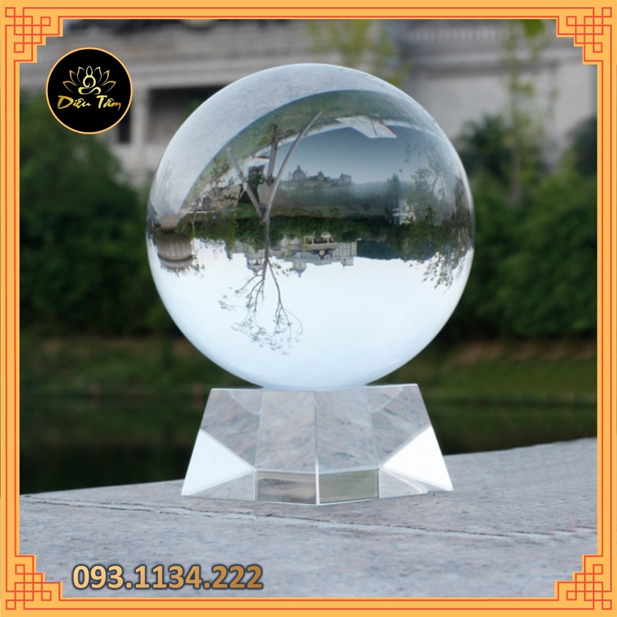 Sphere feng shui crystal white in