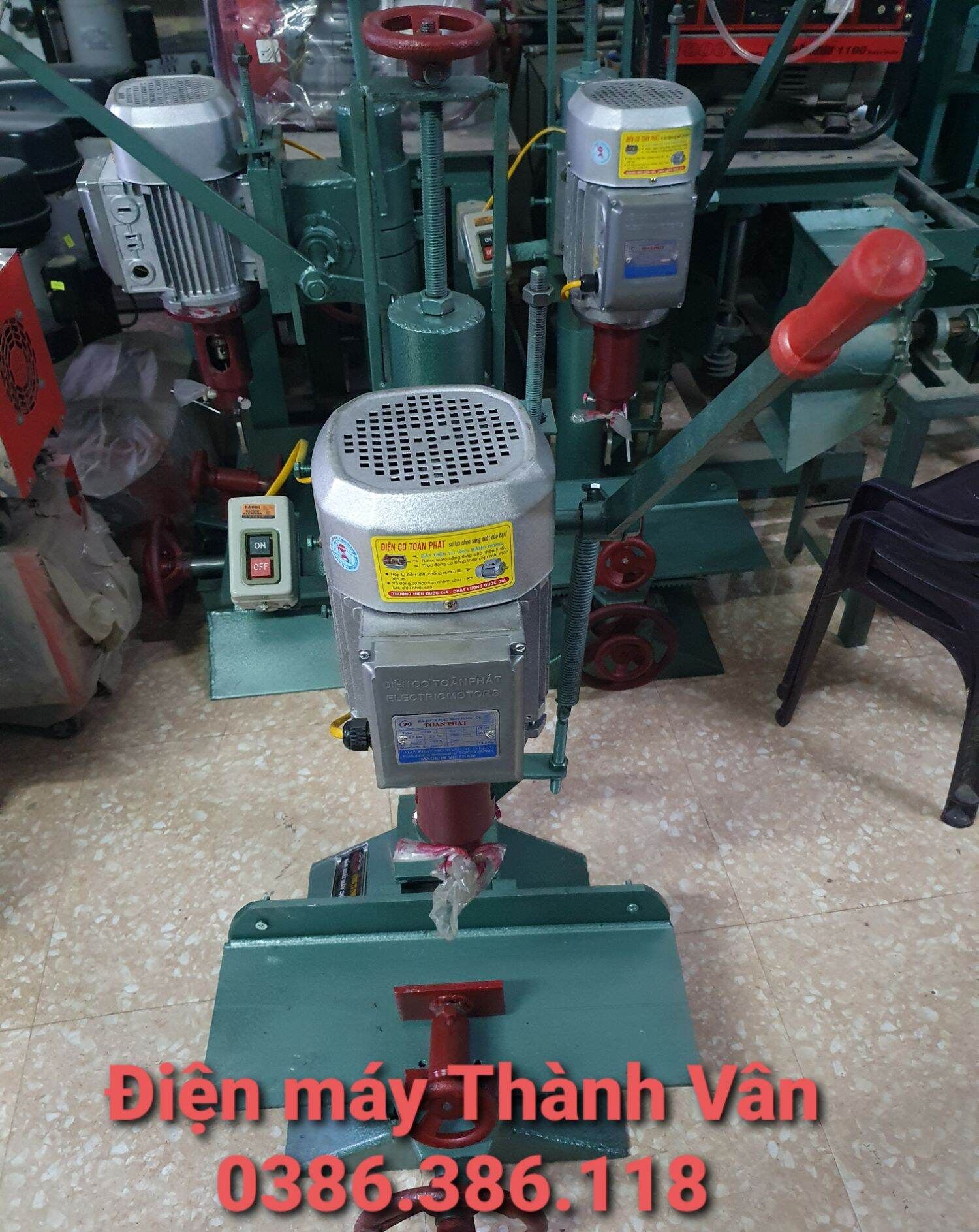 Máy đục mộng vuông dạng ngồi