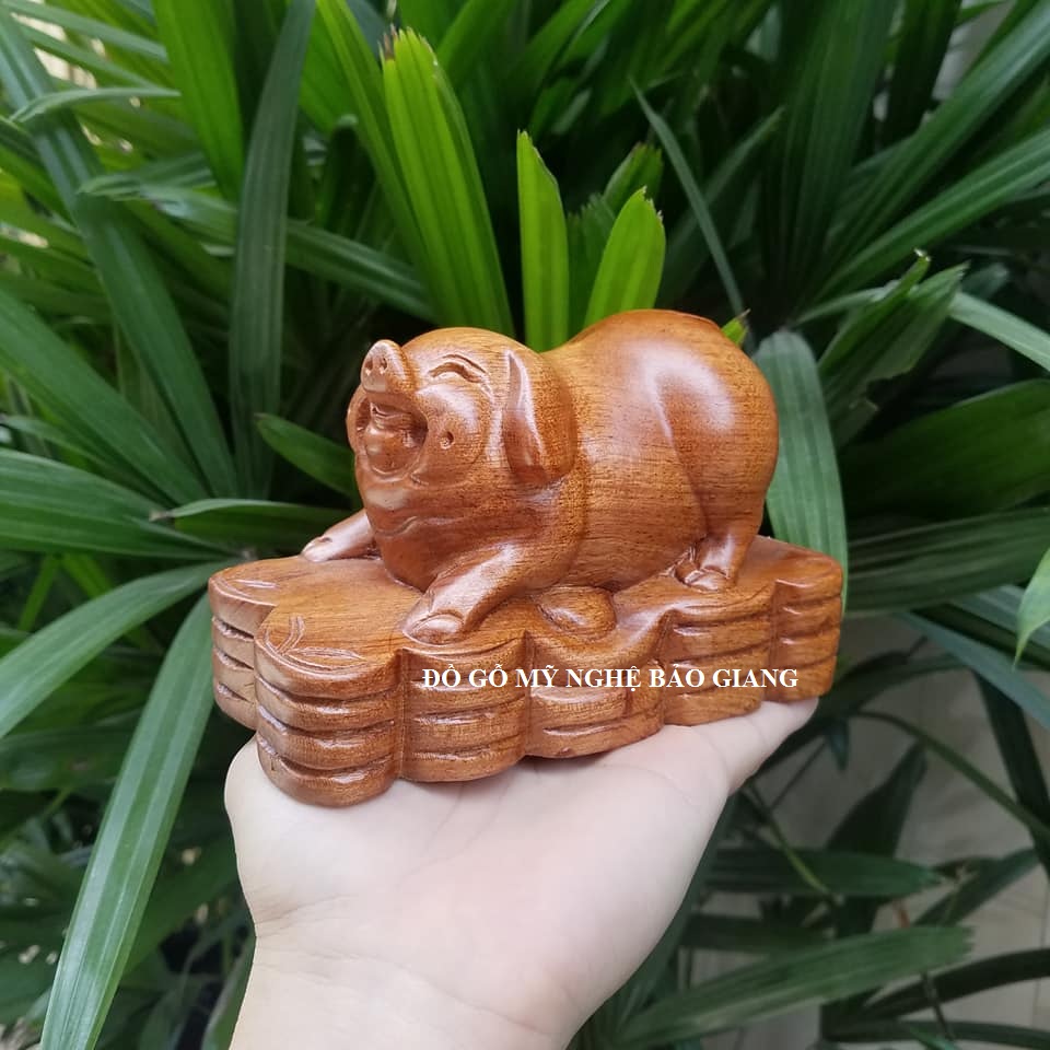 Tượng con lợn gỗ hương