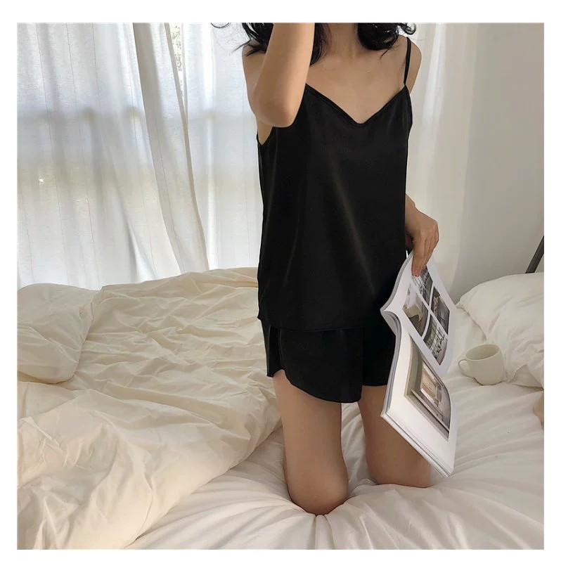 Set lụa SATIN 2 dây quần sooc mặc nhà - Bộ ngủ lụa thiết kế cao cấp LIOLA