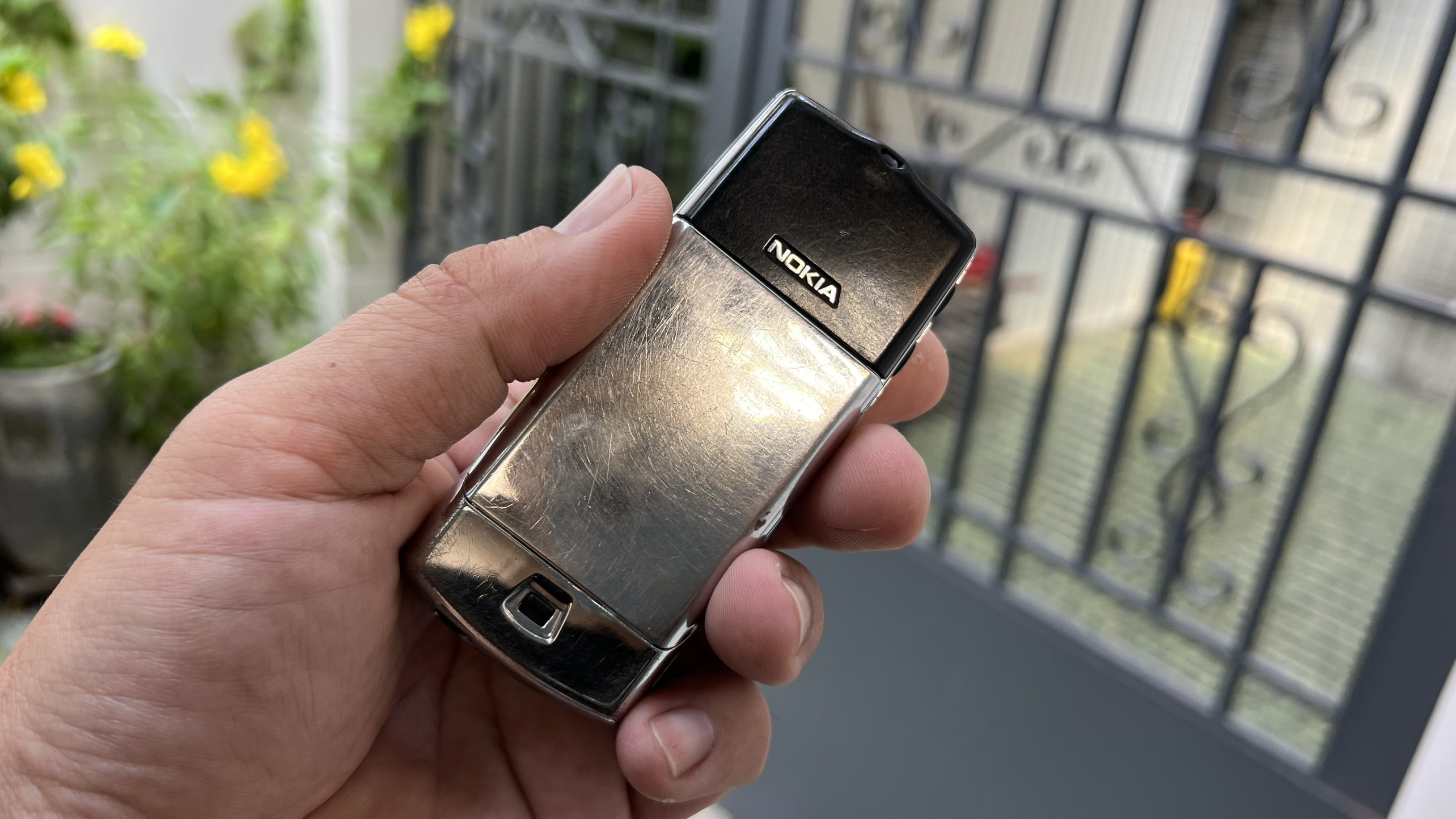 Lk Điện thoại Nokia 8810 chính hãng (1724)