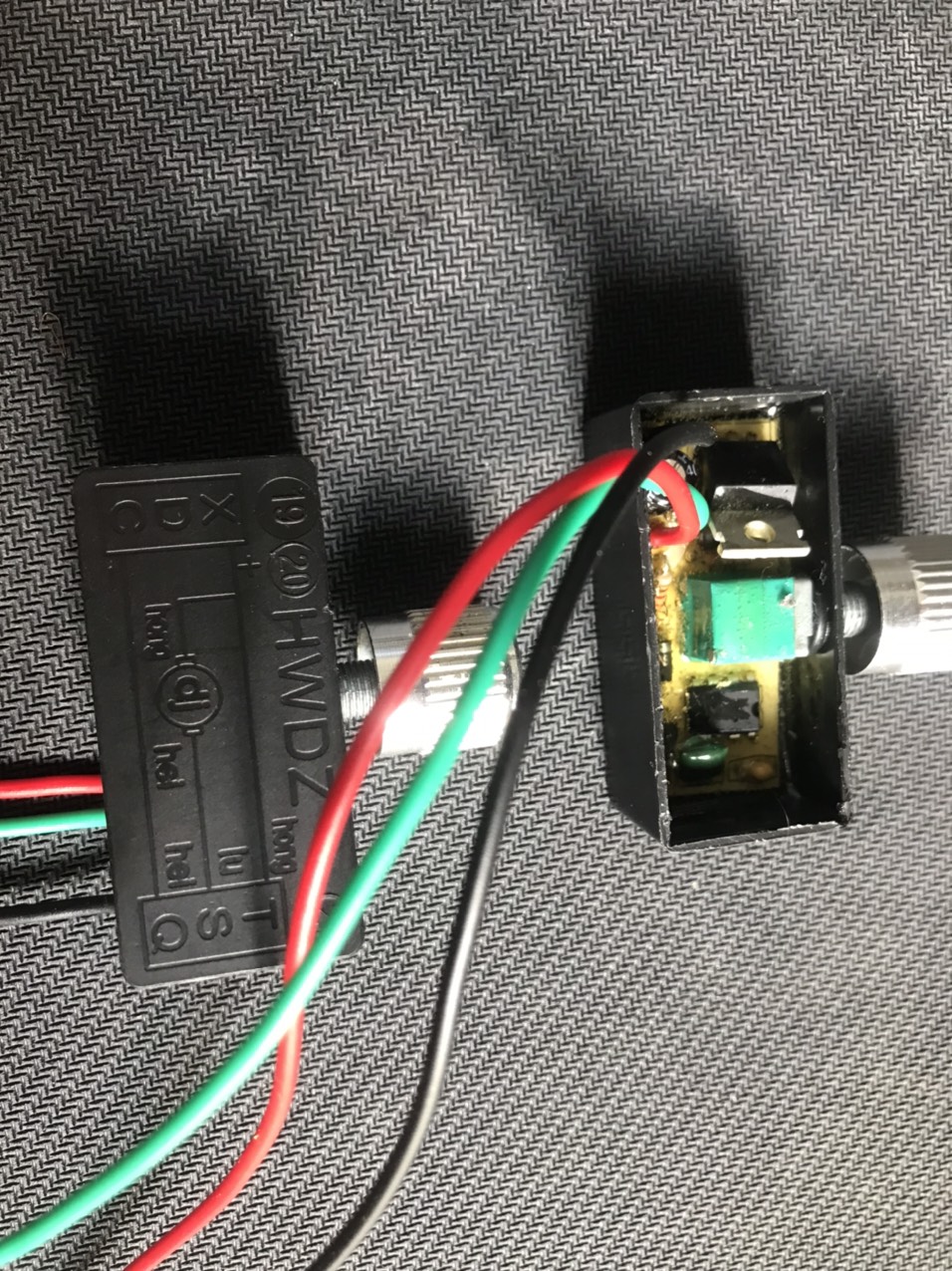 Bộ điều chỉnh tốc độ máy bơm mini - Chiết áp điều tốc 12v - Volume Bình xịt điện sử dụng 12v cho khoan ,mài,quạt - Hàng tốt dây điện lớn,nút nhôm - Tụ trở lớn Bền
