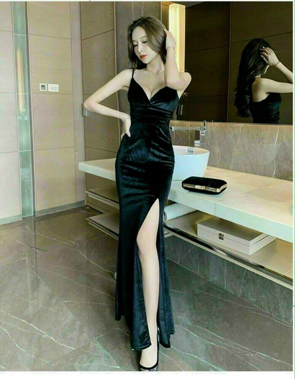 Đầm maxi body nhung dự tiệc 2 dây xẻ đùi TRIPBLE T DRESS - size M/L/XL - S2MT
