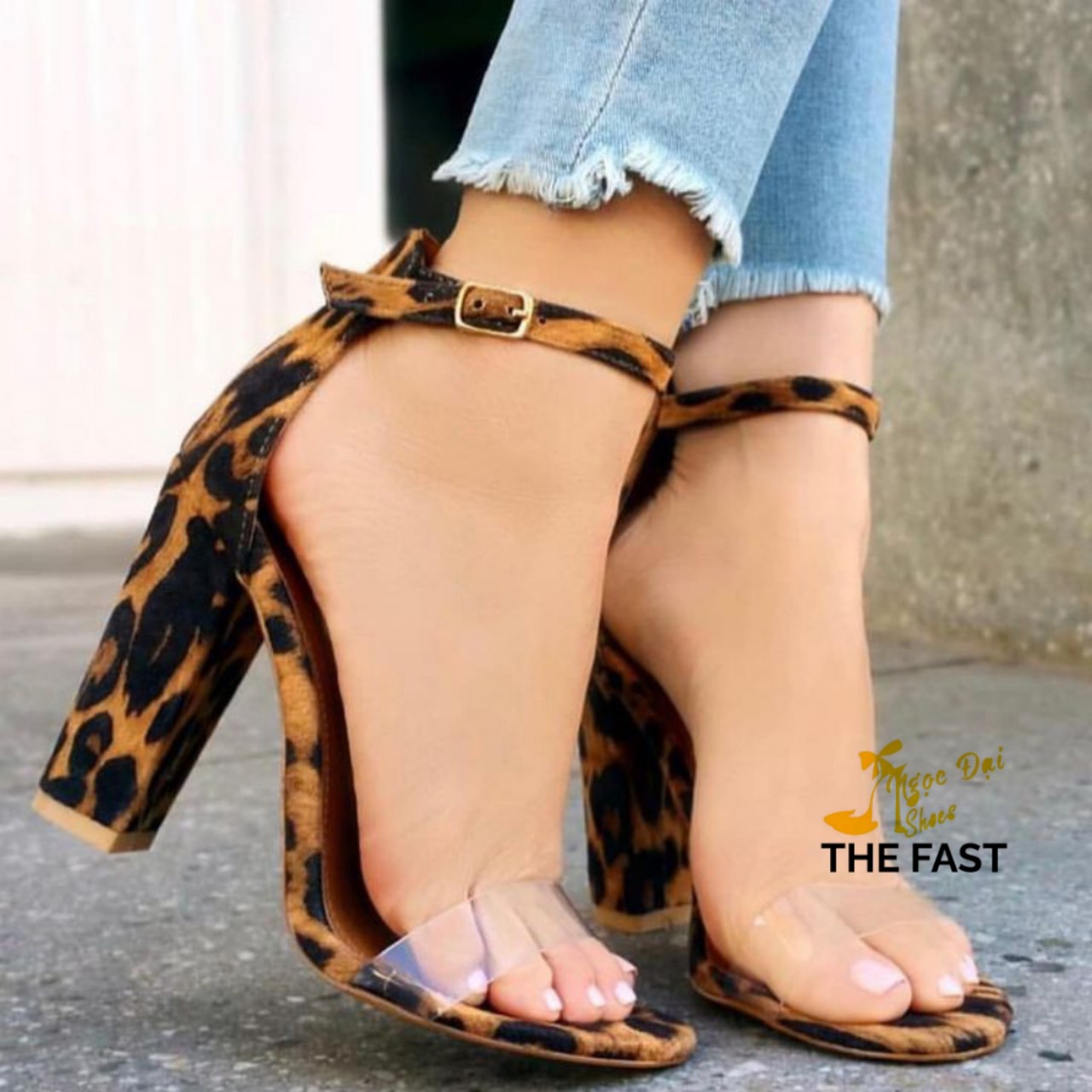 Giày sandal gót thô vân gỗ phối bản ngang meka mềm đẹp mắt NĐ64