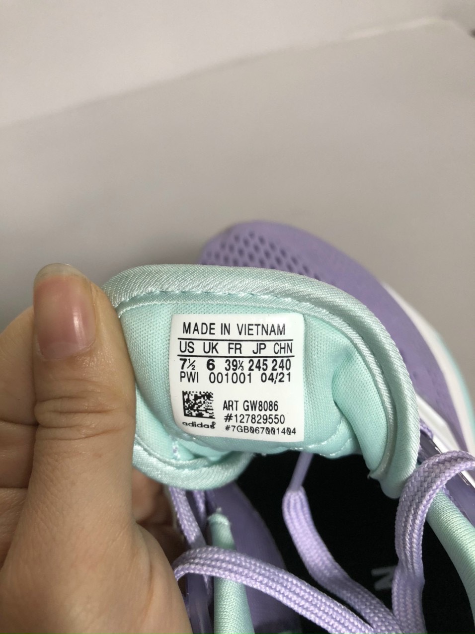 [ 𝙎𝘼𝙇𝙀 𝙃𝙊𝙏 ] Giày Thể Thao Nữ Adidas EQ21RUN
