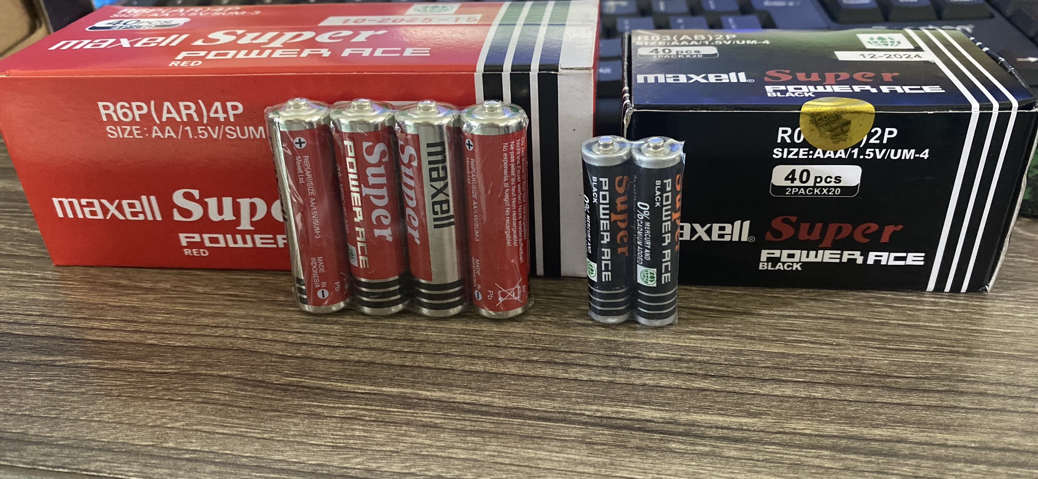 40 viên pin Maxell / TOSHI/ XZEnergy AA / AAA