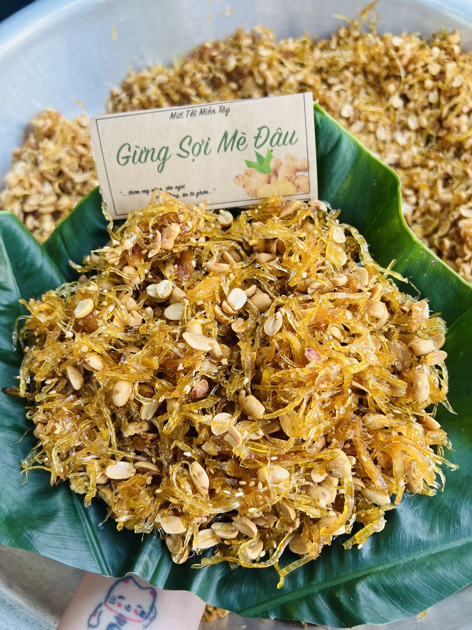 1KG (2 Hộp 500g) mứt gừng sợi mè đậu thơm ngon