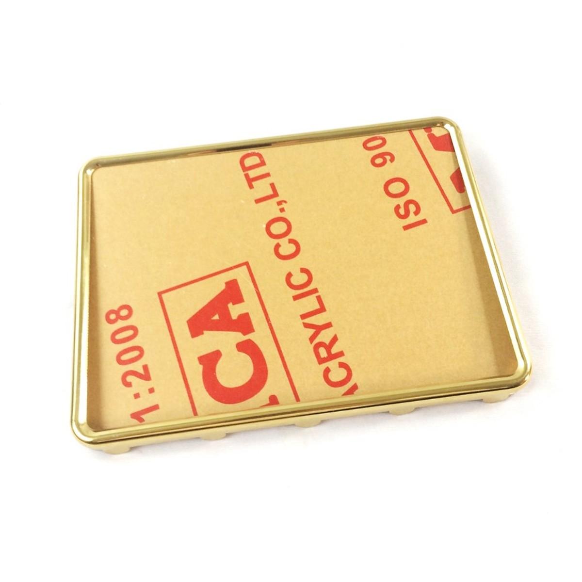 Khung biển số có mica (màu vàng và titan)