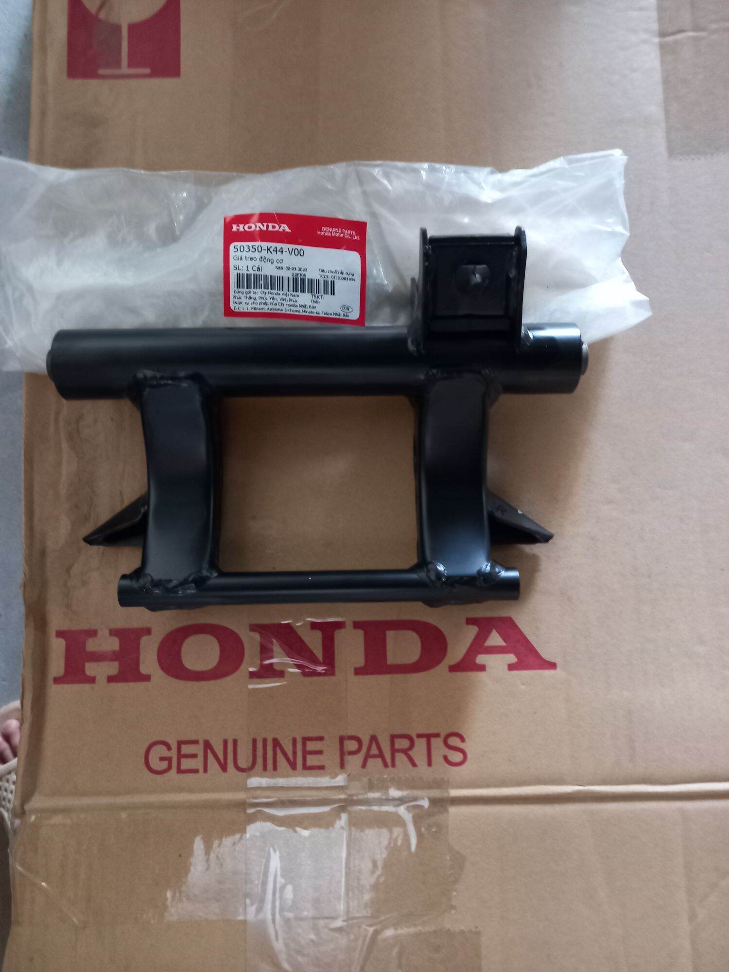 Giá treo động cơ xe Vision 2014- 2019 (50350K44V00)