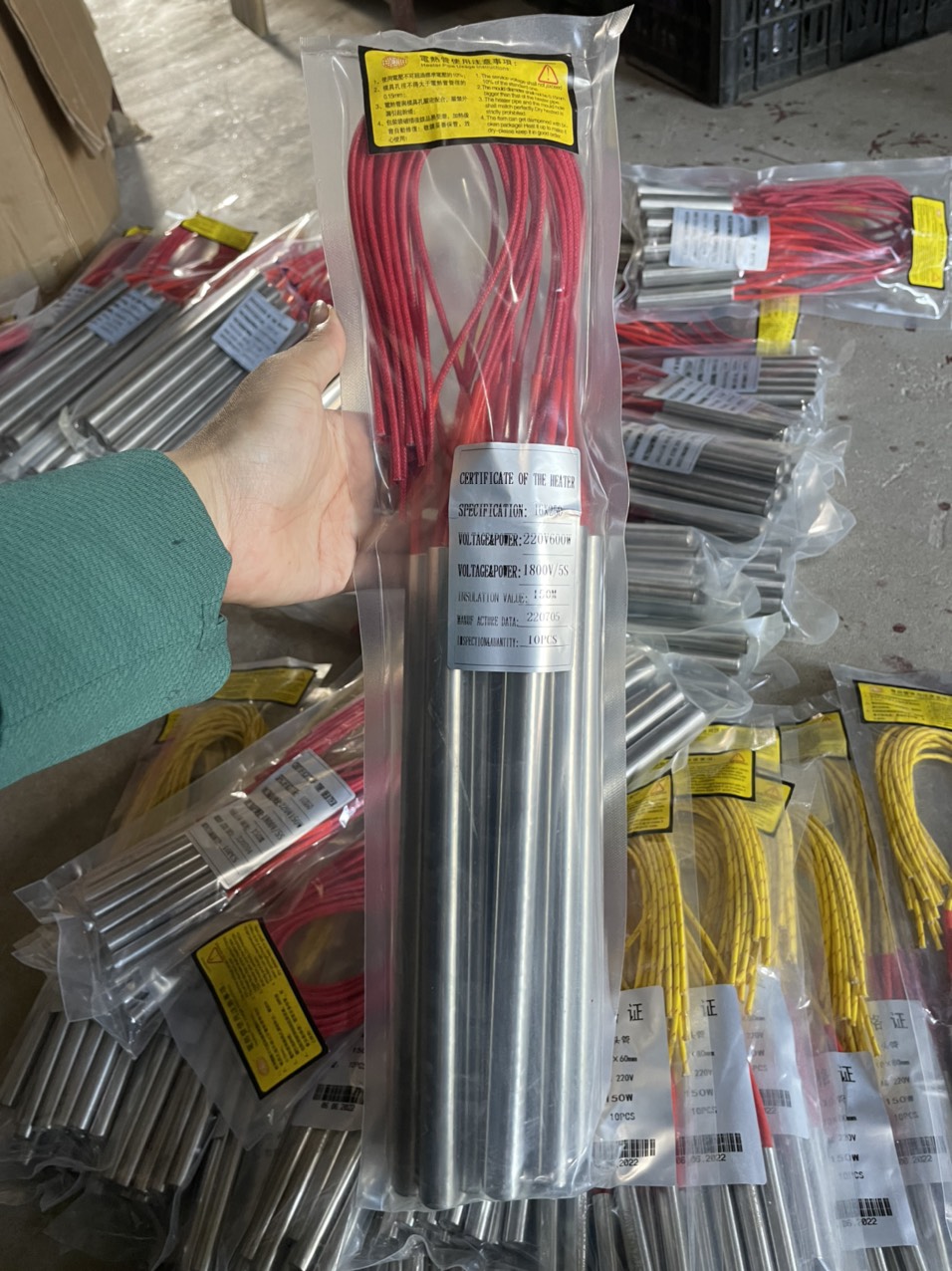 Điện trở đốt nóng một đầu phi 6, điện áp 220V 
