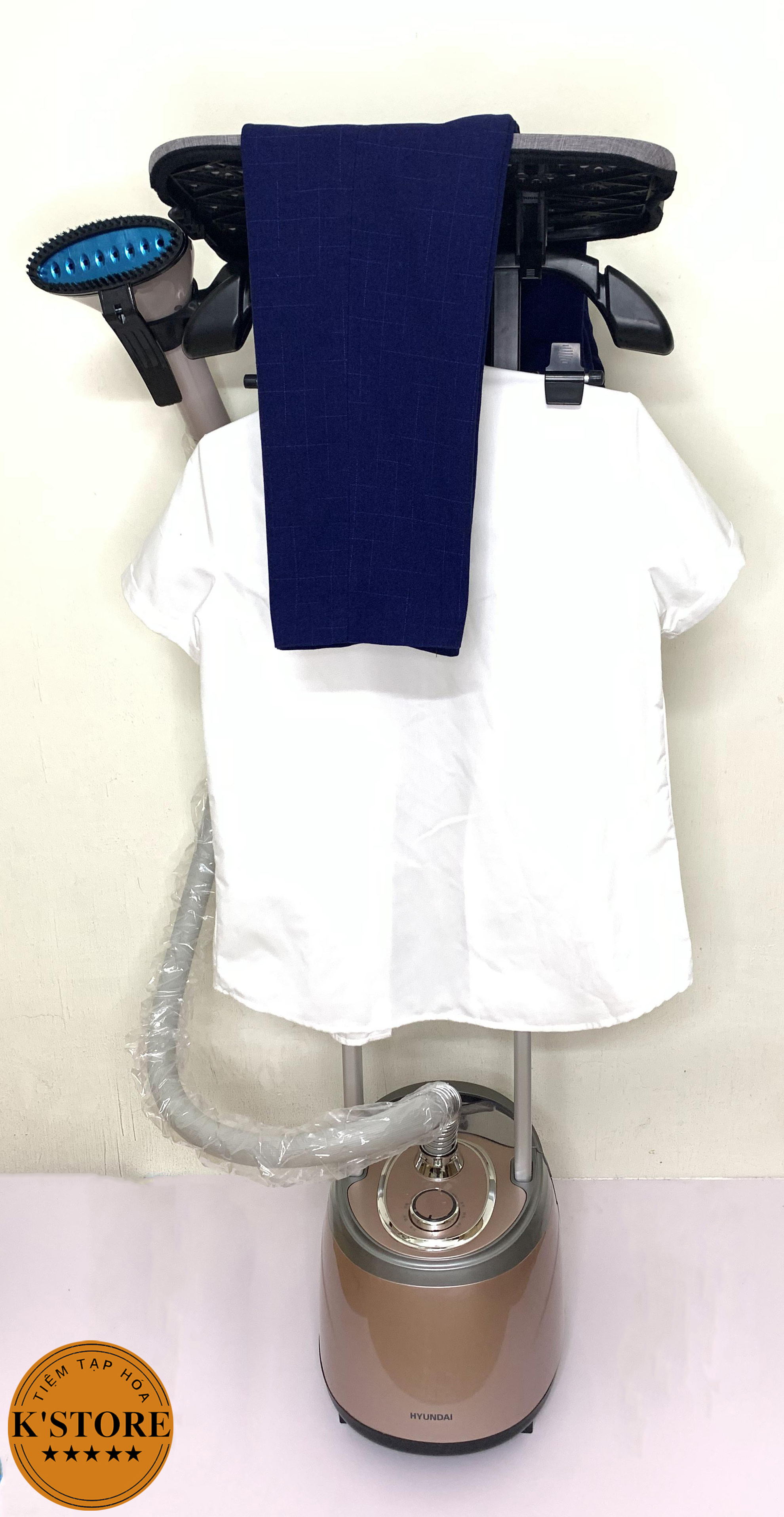 Bàn là hơi nước Hyundai 1618