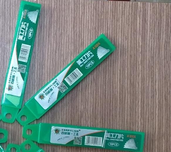 LƯỠI DAO RỌC GIẤY BERRYLION ( 1 hộp = 200 lưỡi )