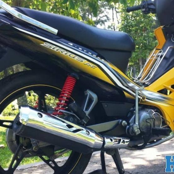 Tem lụa sirius xăng cơ RC vàng đen giống zin 3 lớp