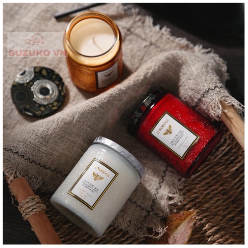 Nến thơm tinh dầu không khói để trong phòng