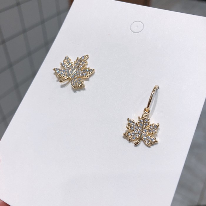 Bông tai nữ khuyên tai cá tính sang trọng cute S925 kim bạc bông tai bất đối xứng chiếc lá dát zircon Honey Stars-716451