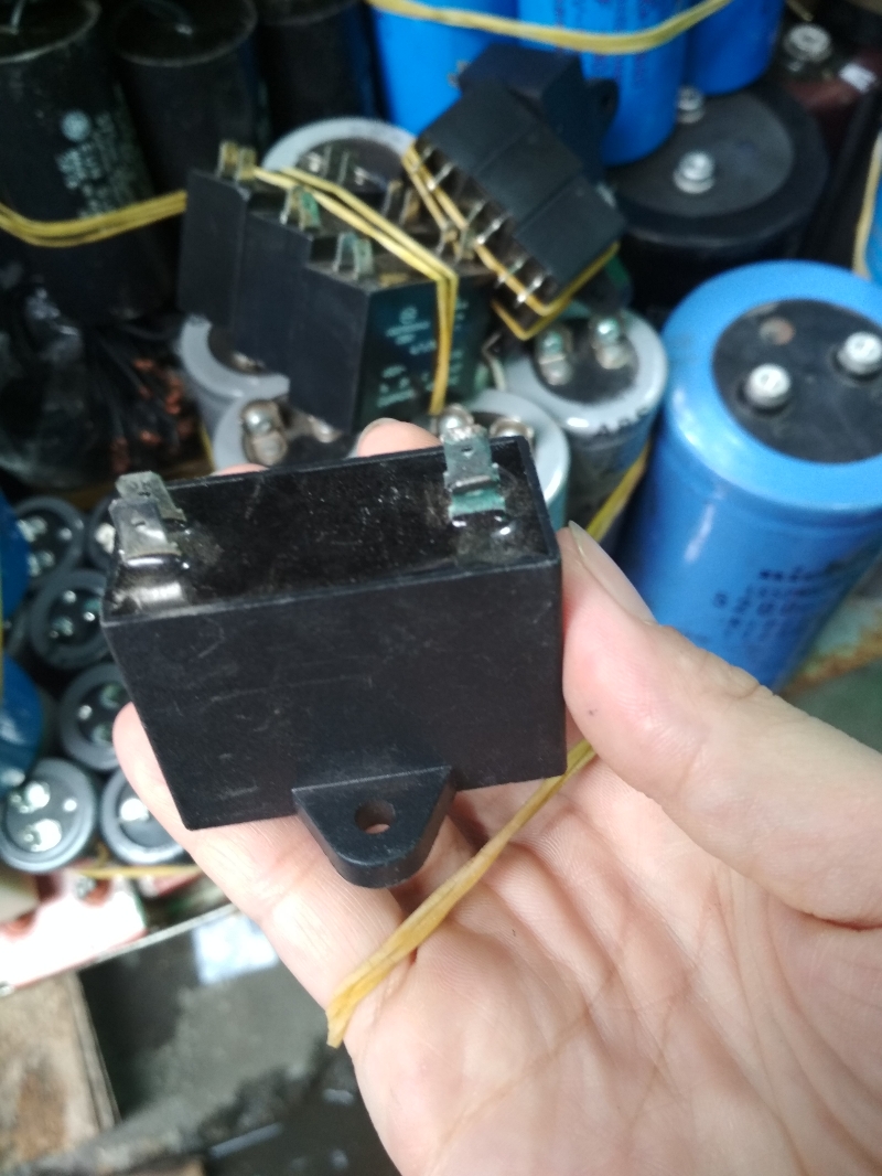 Tụ Quạt Đứng 5m - 450V