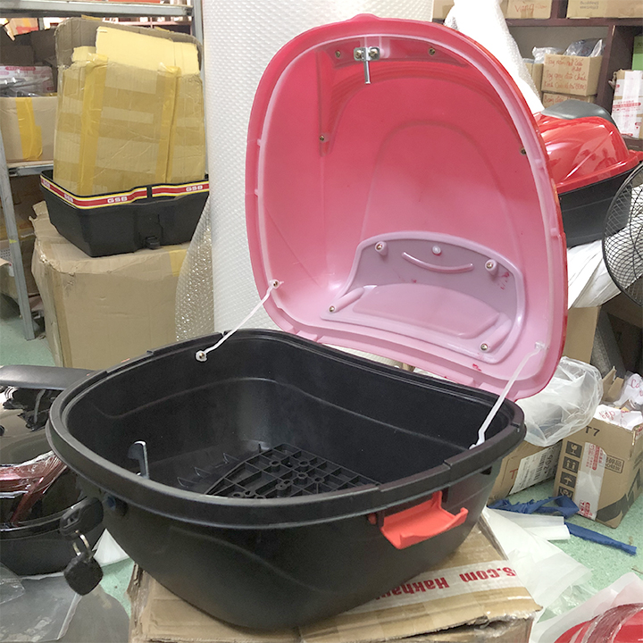 Thùng đựng đồ gắn đuôi xe máy TD26L