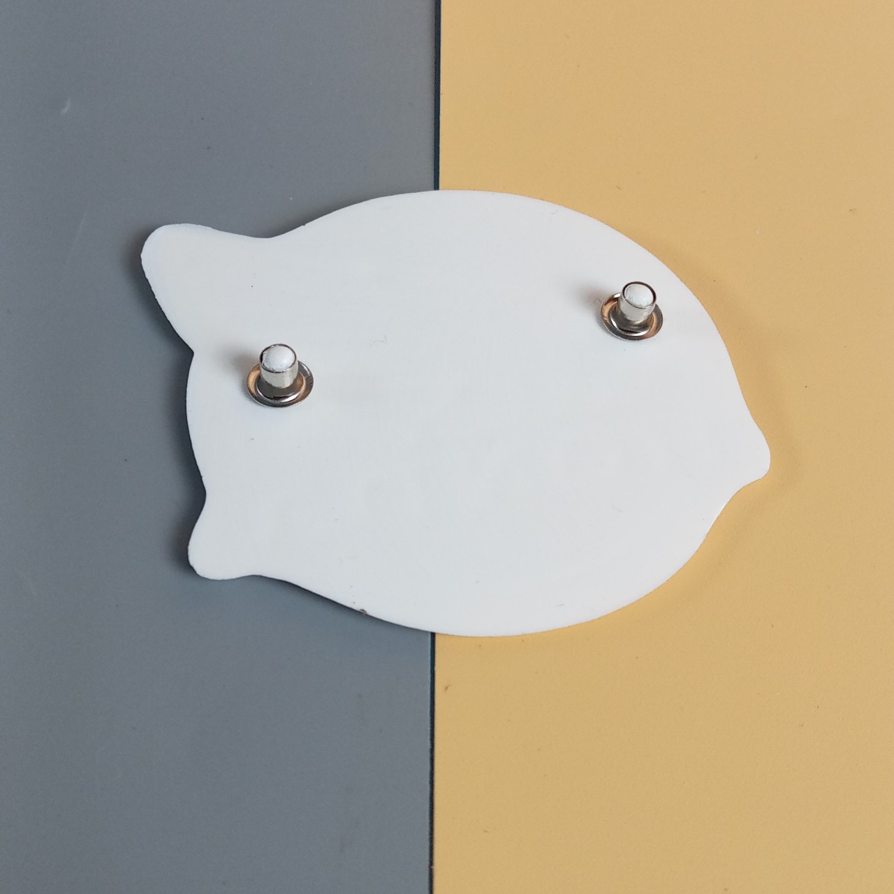 Logo  cánh chim gắn bửng cub 82