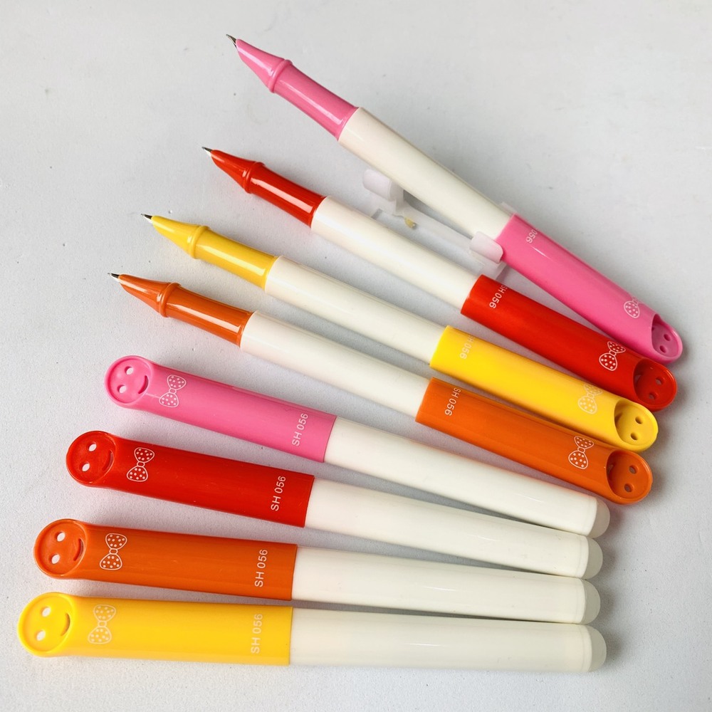 Bút xoá được mặt cười sh056 mới cực cute, nay có thêm tẩy để có thể tẩy xoá dễ dàng