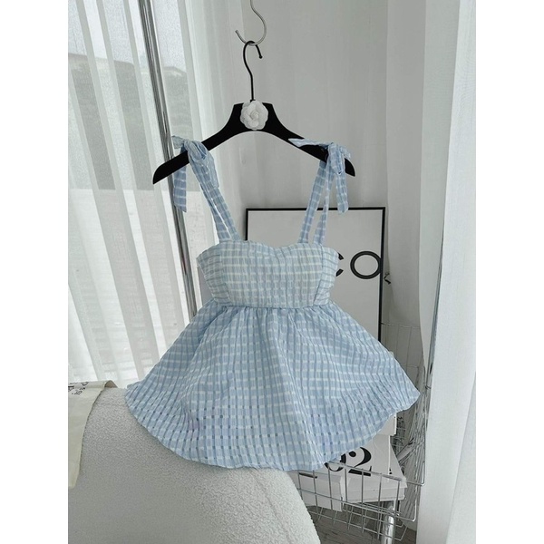 Áo baby doll phối dây nơ.