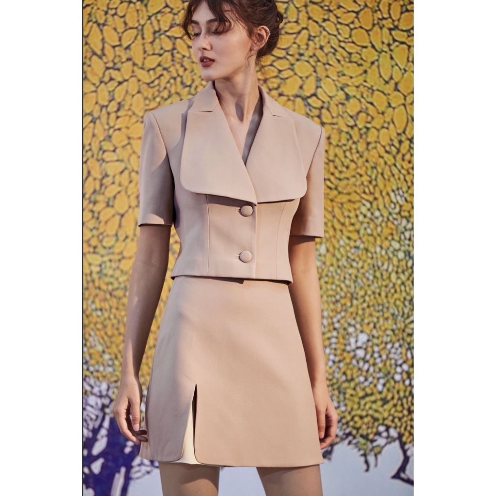 Primrose Blazer- Áo Blazer Ve Cổ To Lạ Mắt