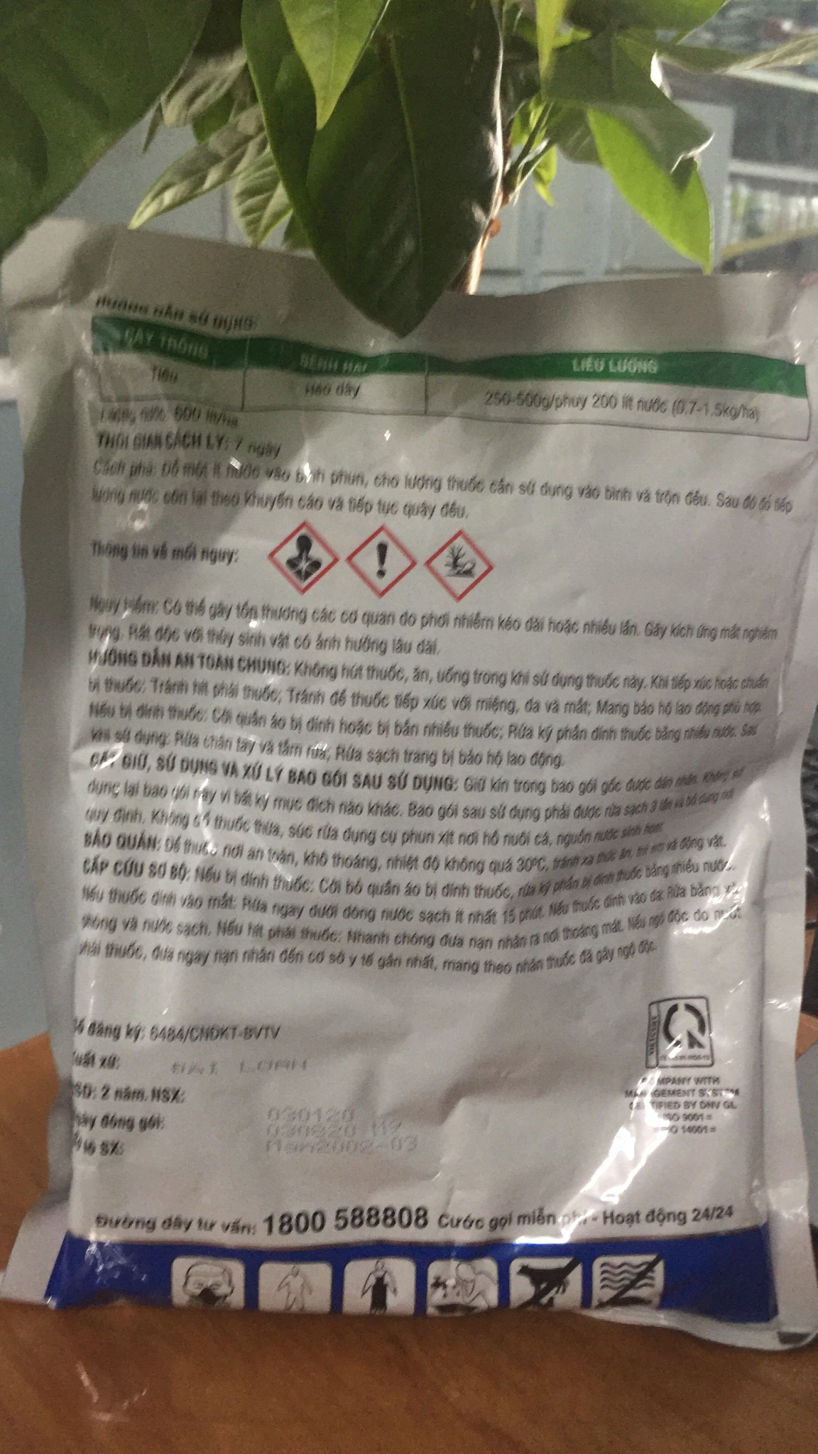 THUỐC TRỪ BỆNH CURZATE M8 72WP 100G