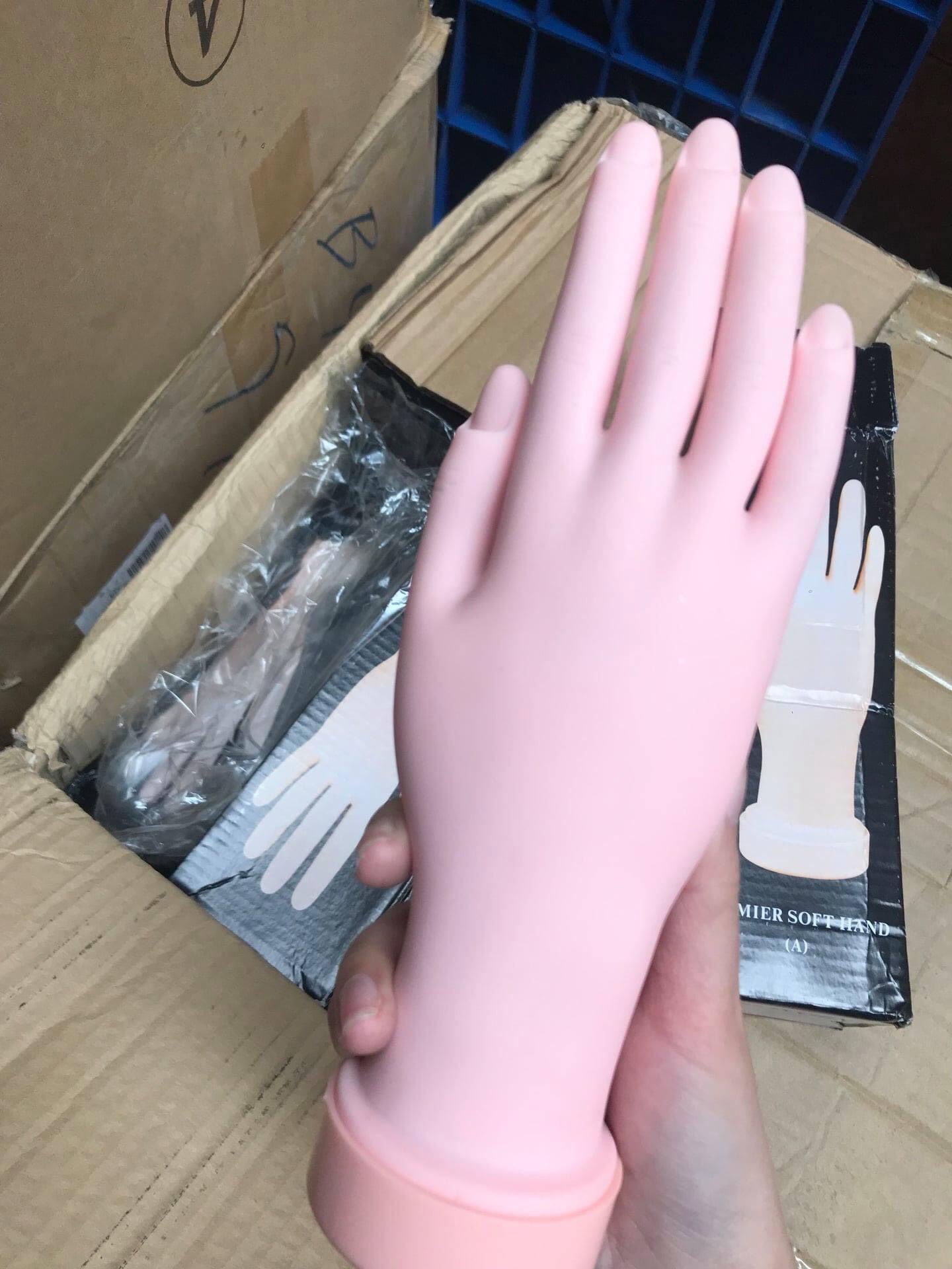 Bàn Tay Giả Silicon học nails