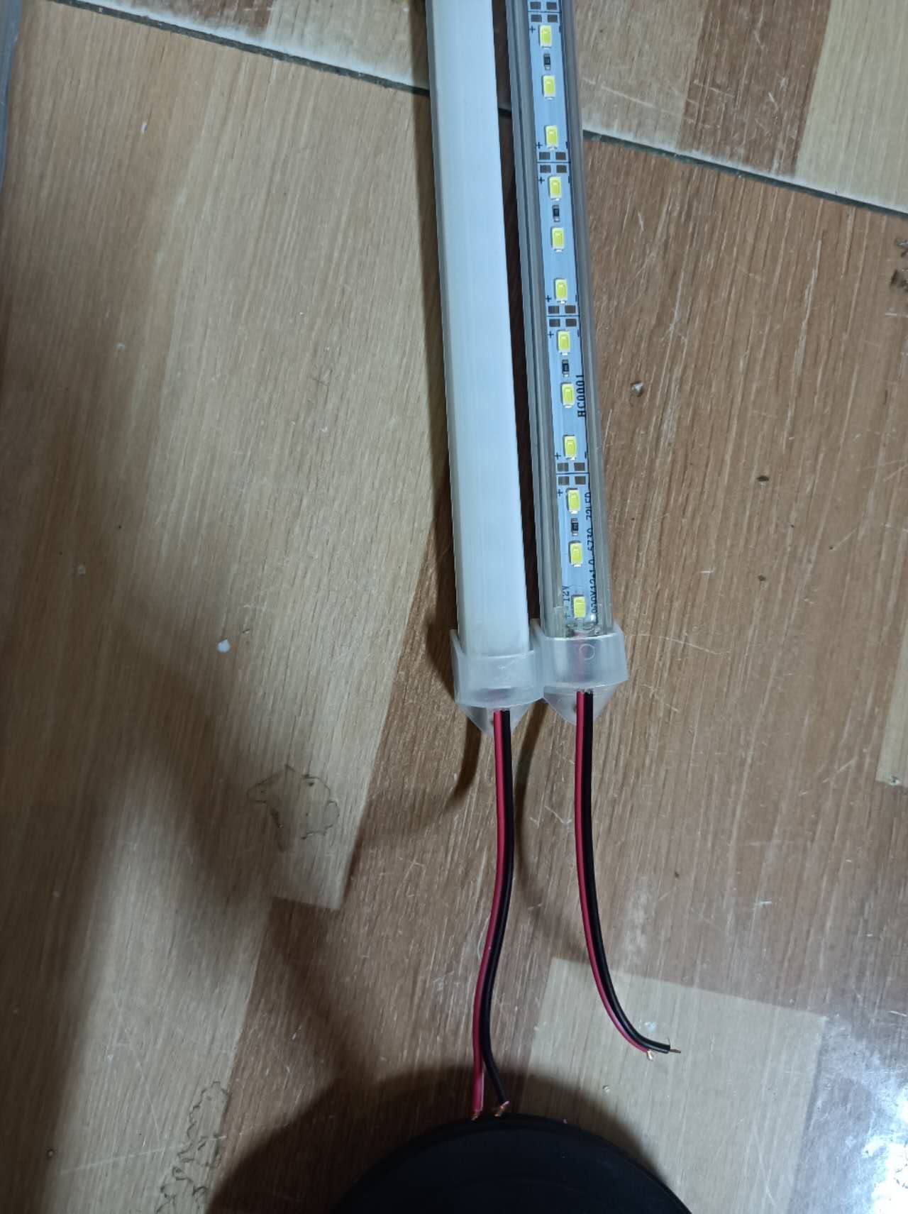 Led thanh 12V và 24V siêu sáng có máng