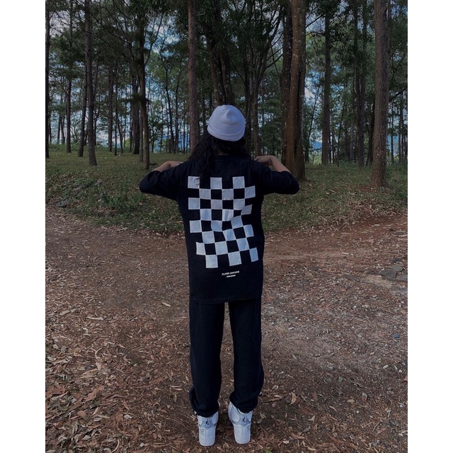 CHESS BACK - ÁO THUN UNISEX PHENOMENAL