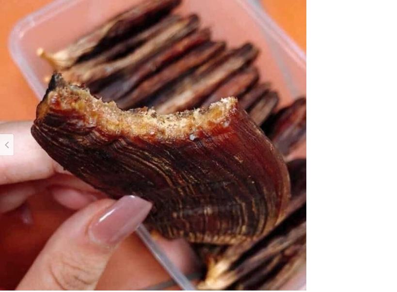 Chuối hồng sấy dẻo còn vỏ Bến tre 1kg