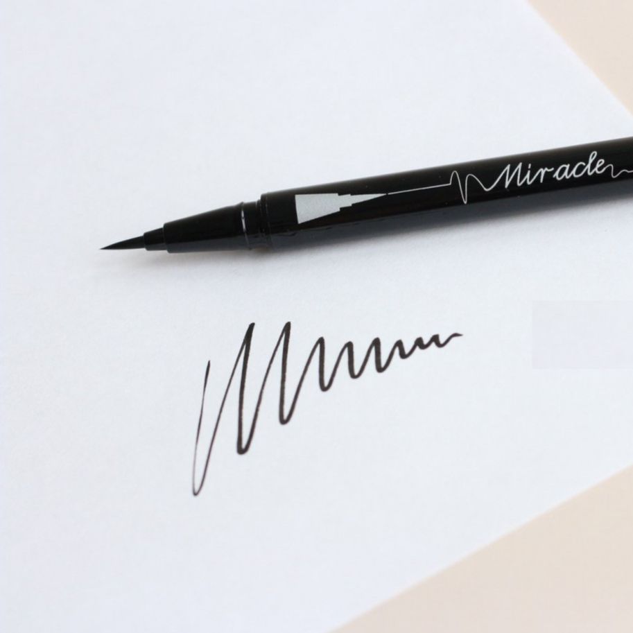 Bút kẻ mắt nước Celio Miracle Waterproof Eyeliner Hàn Quốc