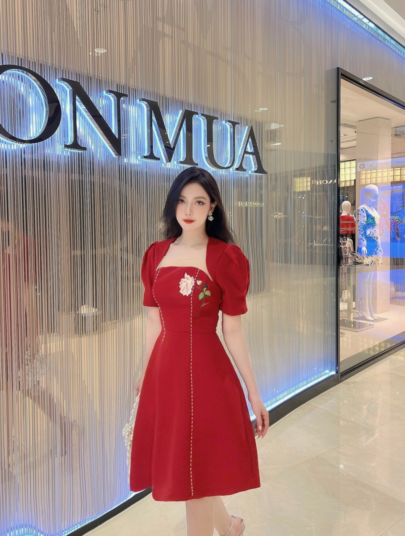 Đầm xoè cổ vuông v31
