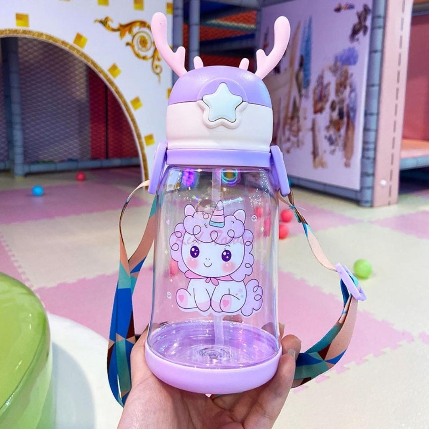 Bình đựng nước có ống hút cute cho bé đi học