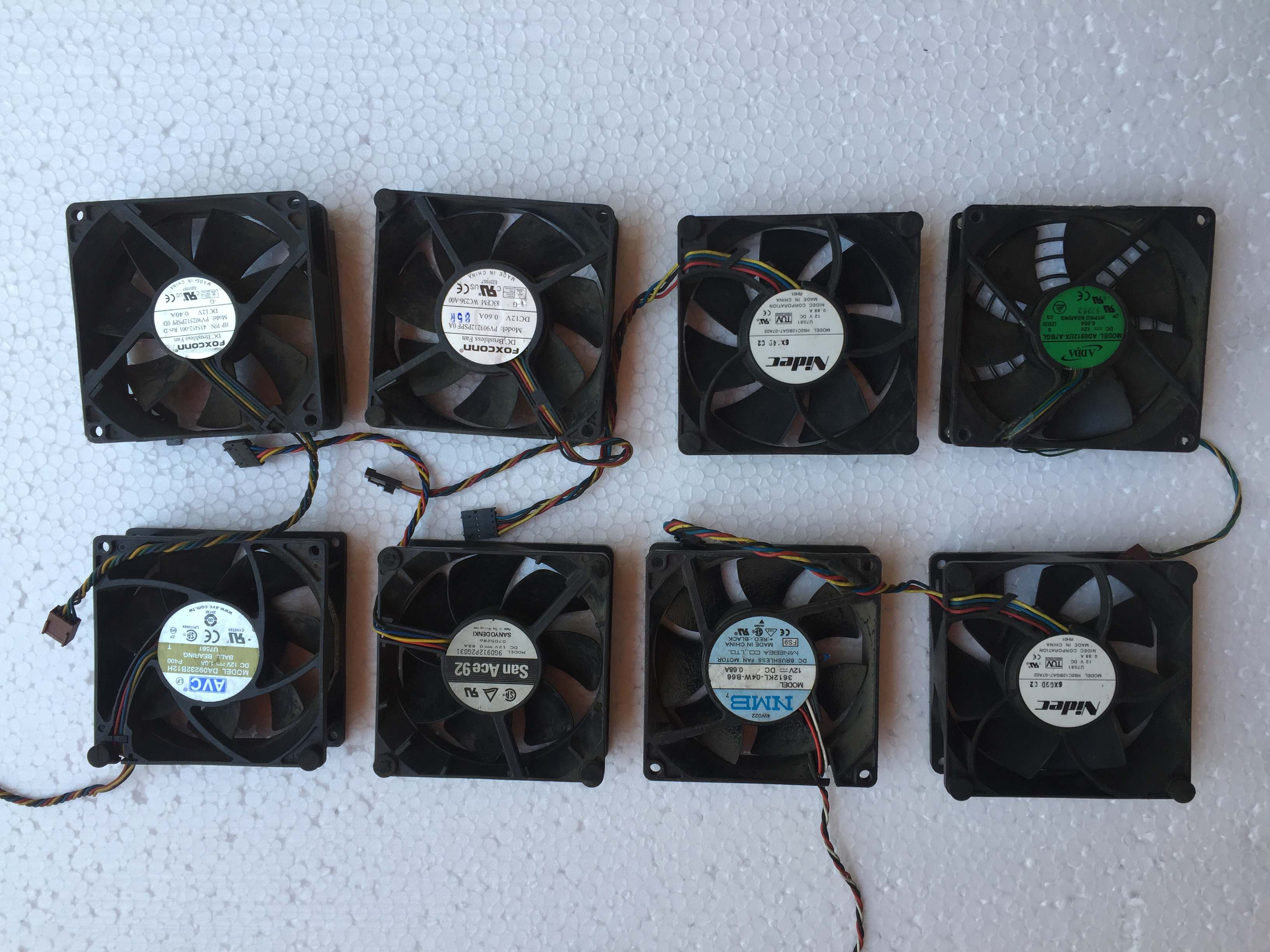 12v fan dimension 9 (9x9cm) fan current from 0.2a-0.5A