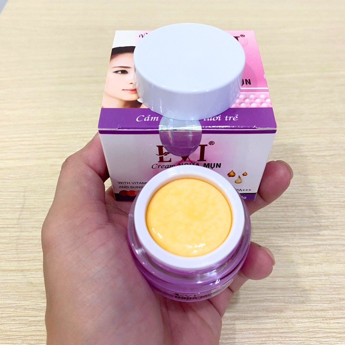 Mỹ phẩm EVI - Kem ngừa mụn evi (15g)
